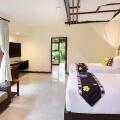 Legian Beach Hotel