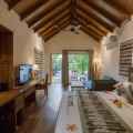 Reethi Faru Resort