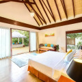 Furaveri Island Resort & Spa