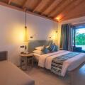 Vilamendhoo Island Resort