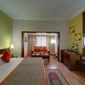 Ascot Hotel