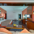 Ascot Hotel