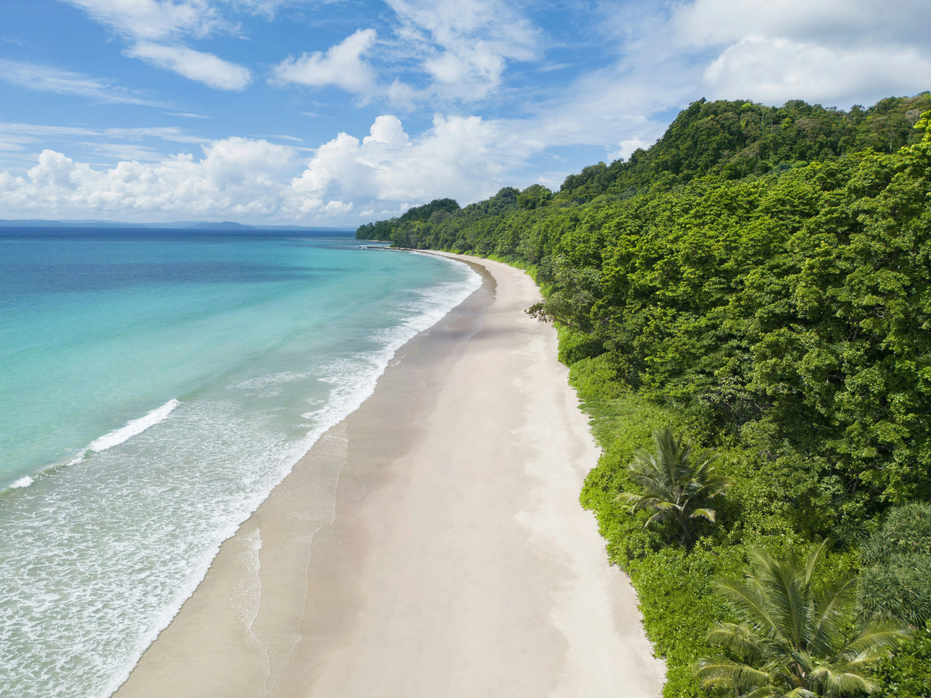 Radhanagar Beach from the air, Swaraj Dweep (Havelock)