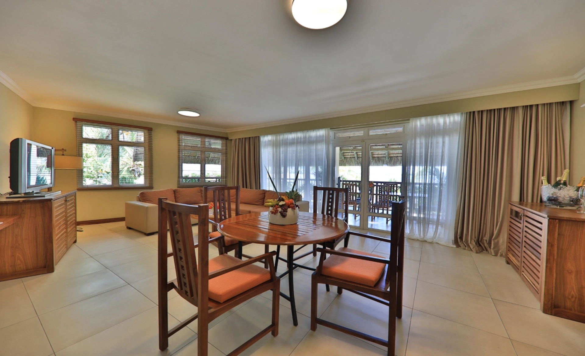 Sands Suites Resort & Spa