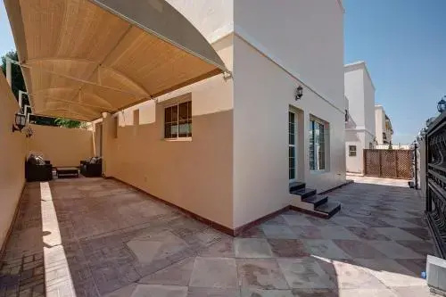Foto - J5 Four Bedroom Villa Holiday home in Mirdif