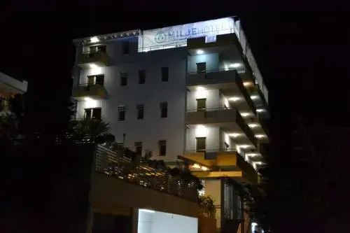 Foto - 6 Milje Hotel