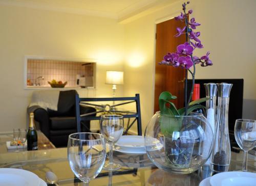 Photo - Marlyn Lodge – City of London