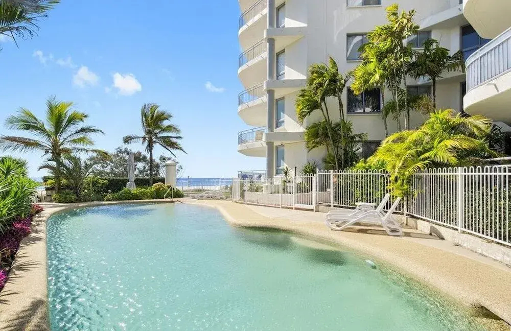 Photo - Oceanside Resort - Absolute Beachfront Apartments