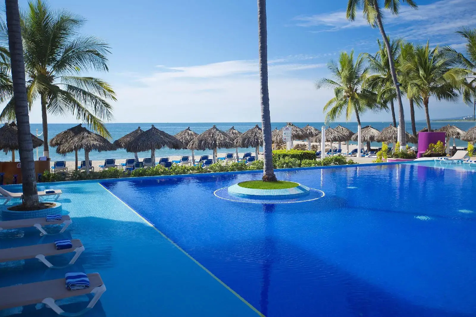 Photo - Crown Paradise Club Puerto Vallarta All Inclusive