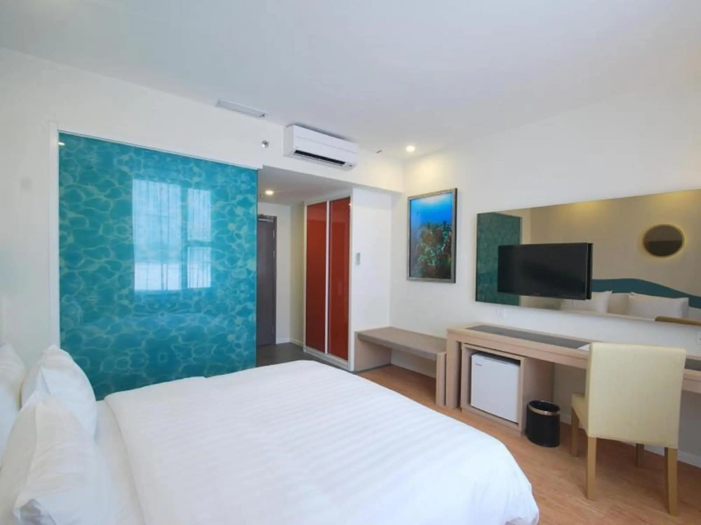 Oceania Hotel