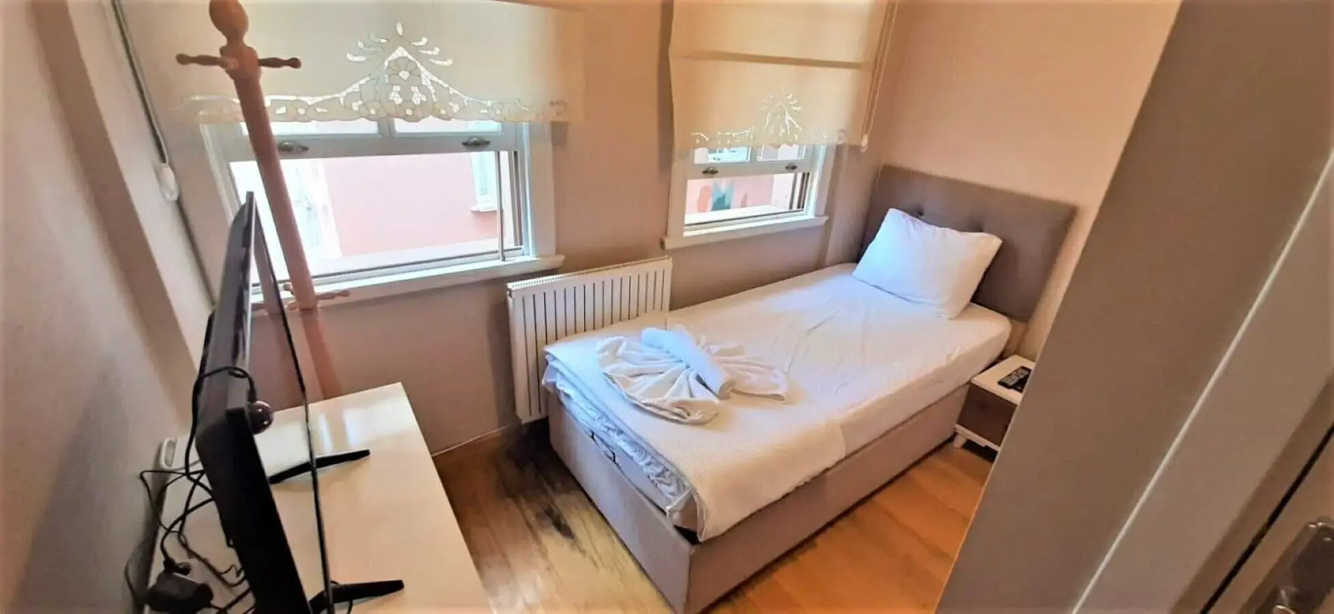 Foto - Valide i Suit