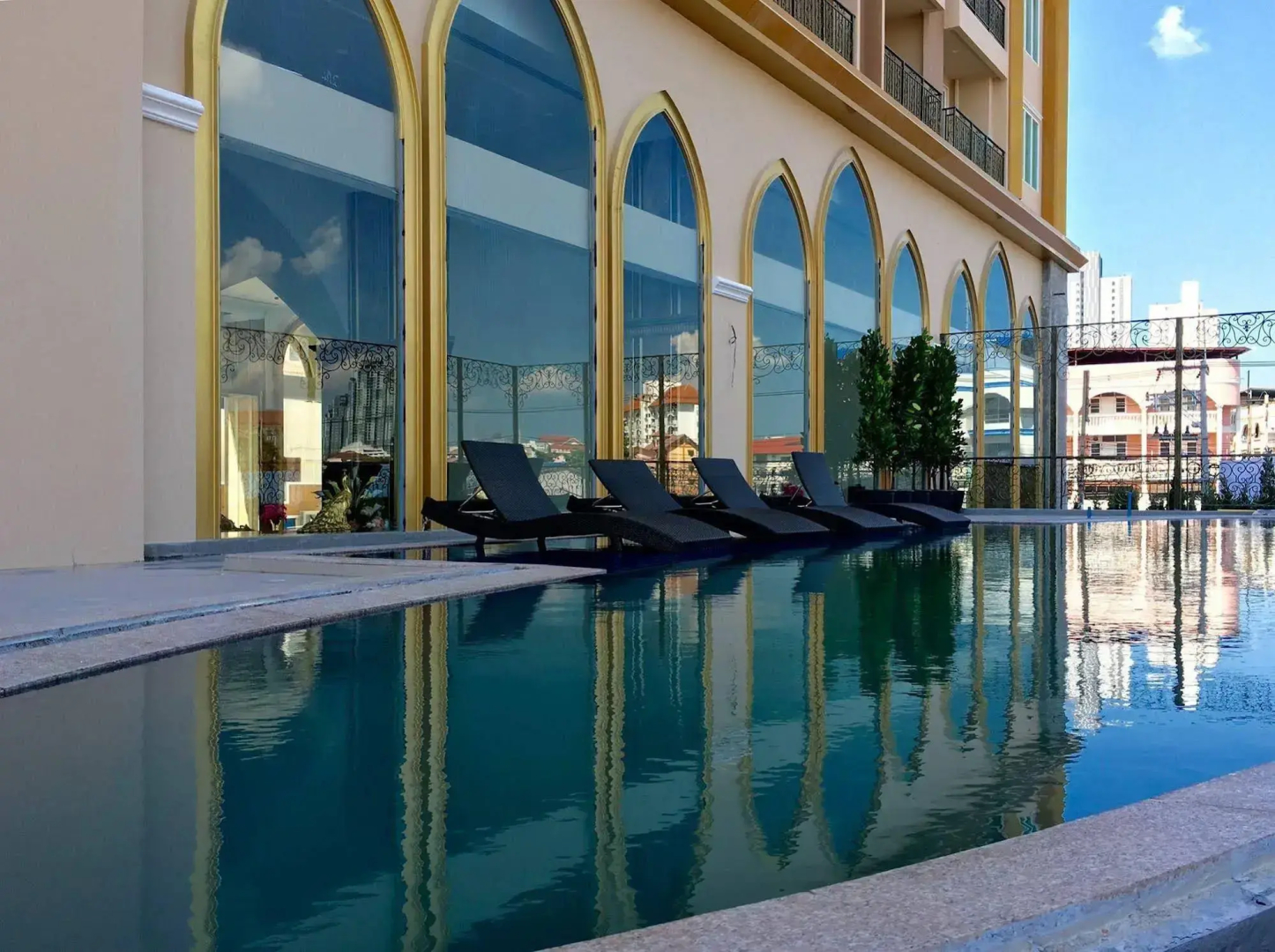 Photo - LK President