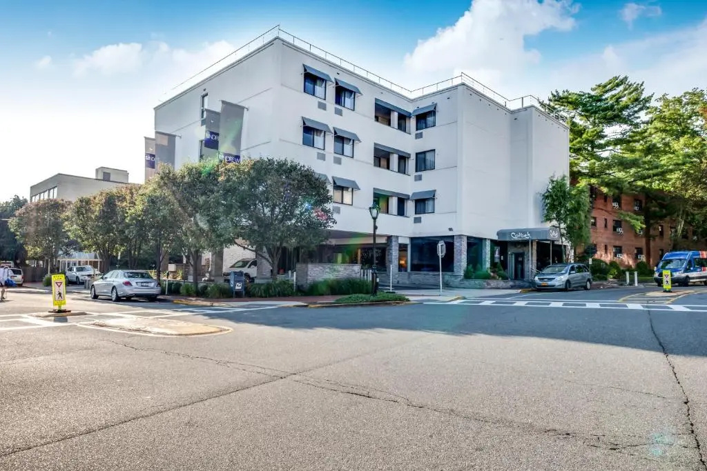 Photo - The Andrew Hotel