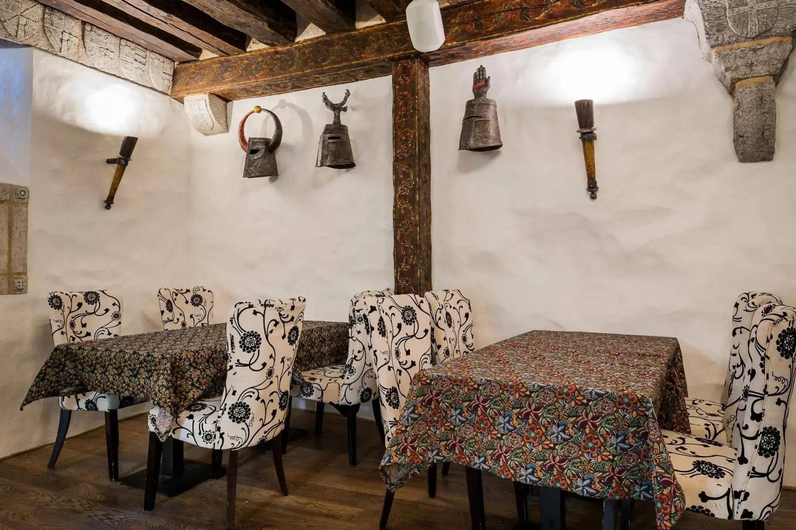 Photo - Three Crowns Residents