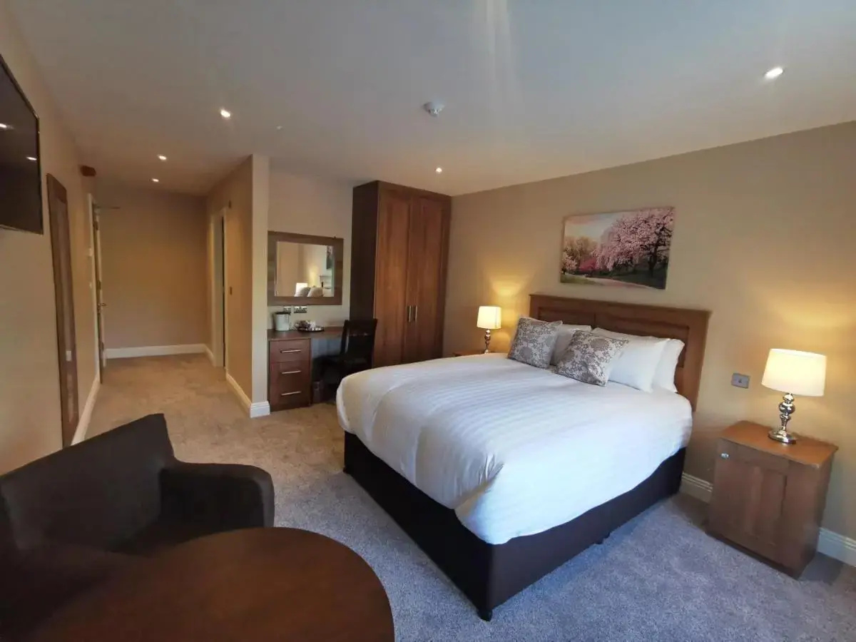 Photo - Hillview House