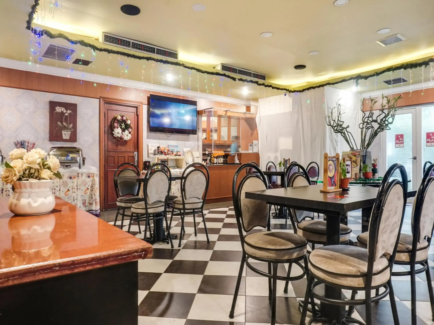 Photo - BI Executive Hotel