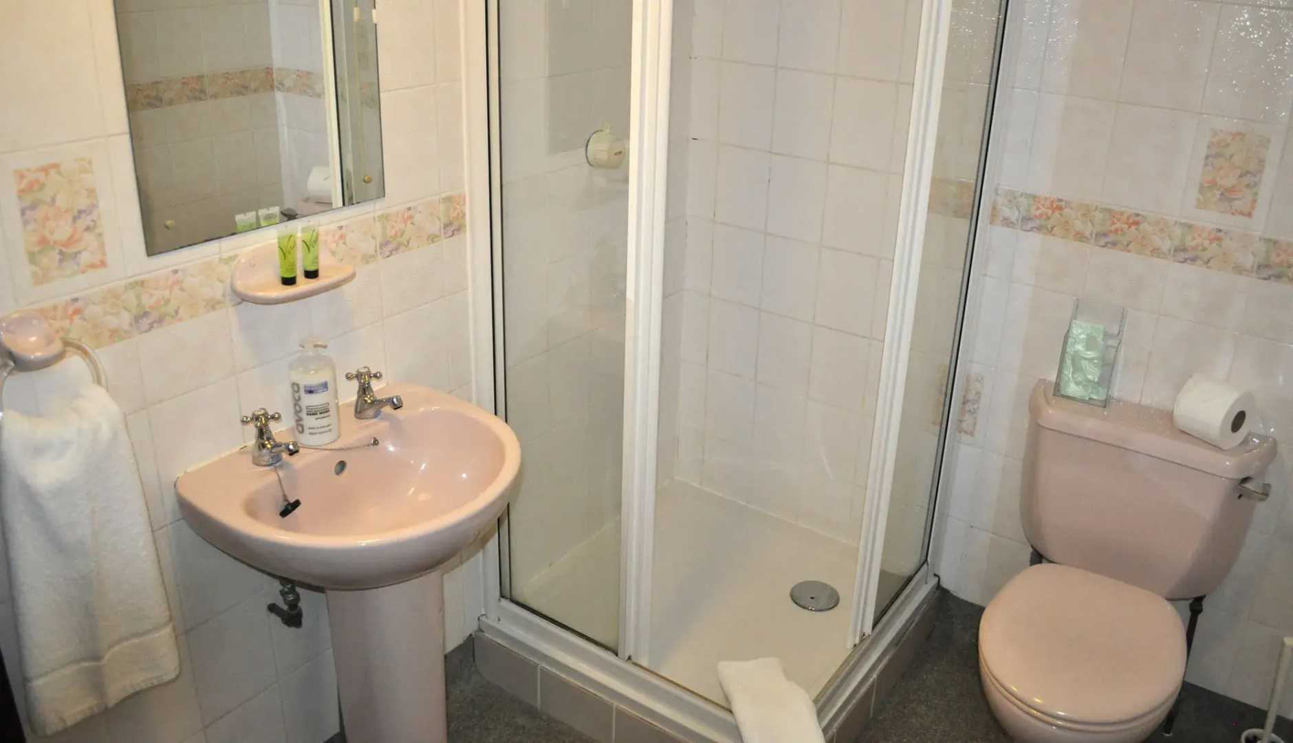 Photo - Little Foxes Hotel & Gatwick Airport Parking
