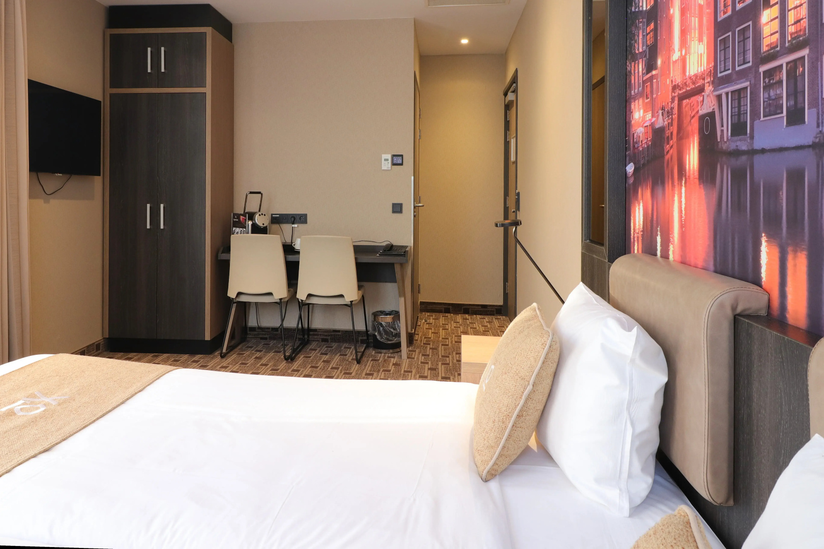 Photo - XO Hotel Inner