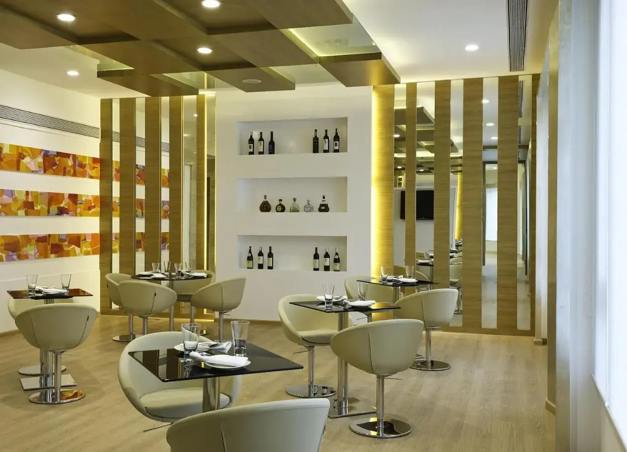 Photo - Meluha The Fern Mumbai, Powai, Series by Marriott