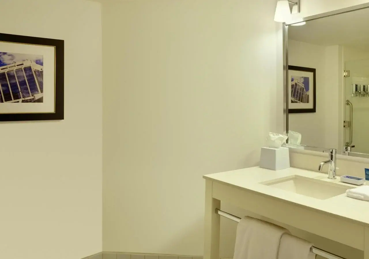 Photo - Four Points by Sheraton Halifax