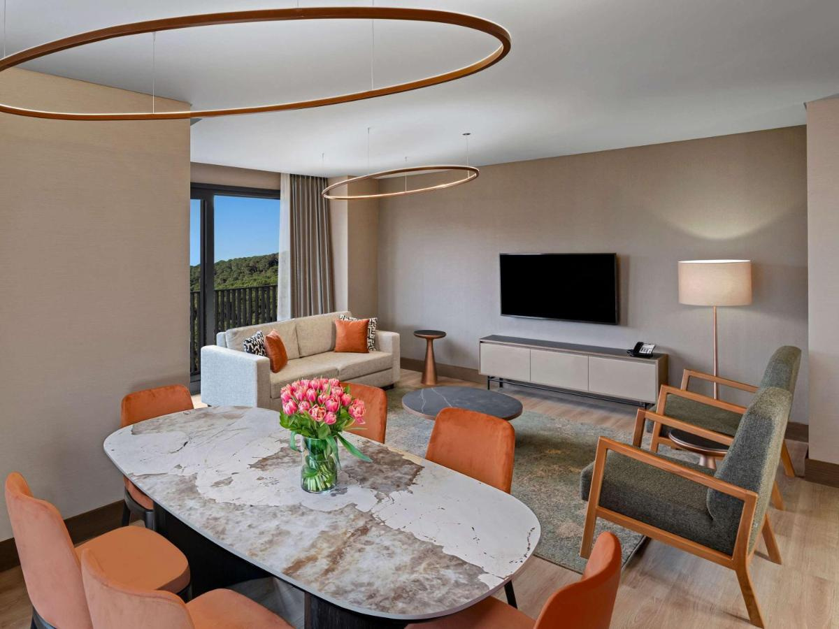 Photo - Mövenpick Living Istanbul Saklivadi