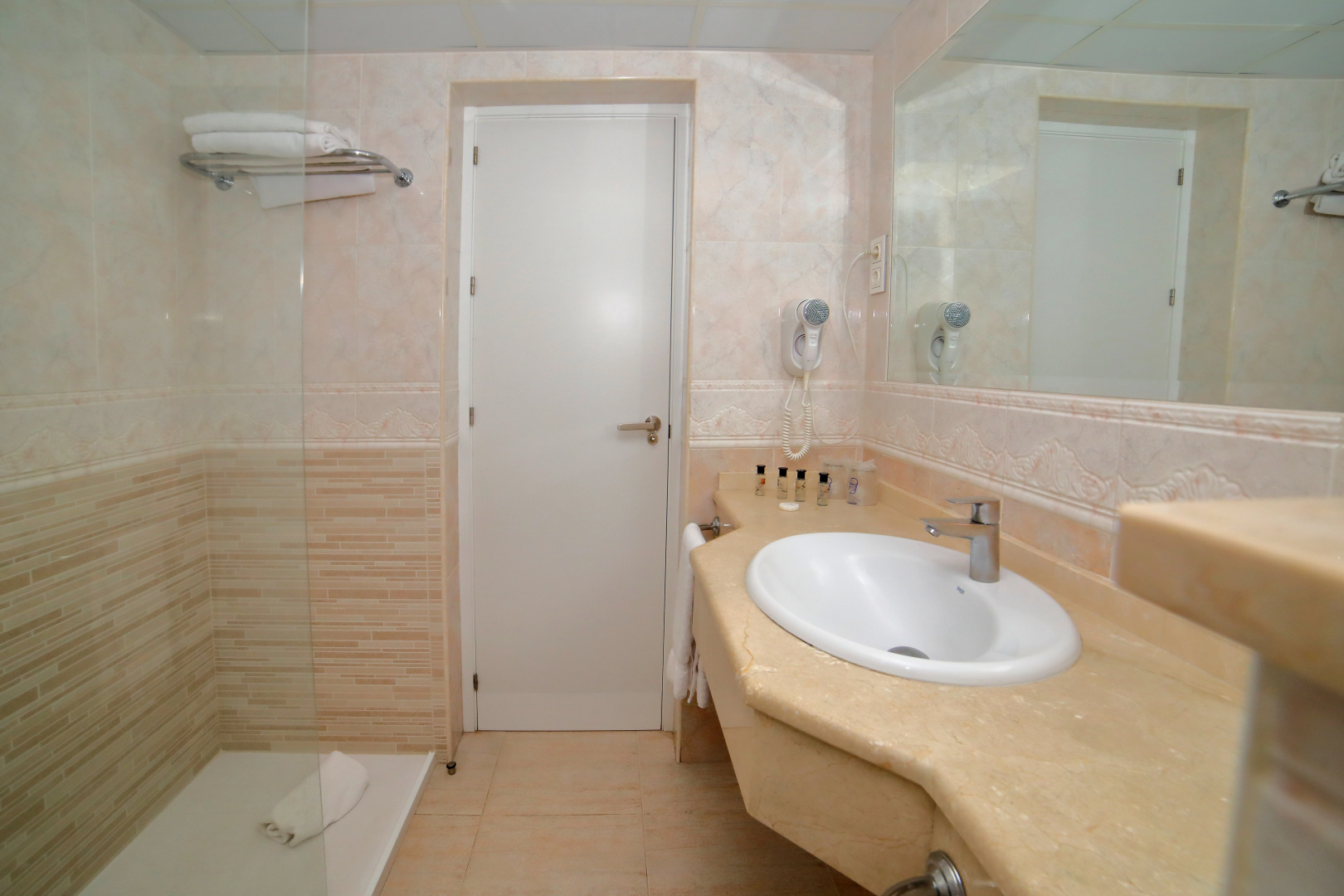 Photo - Aparthotel PYR Fuengirola