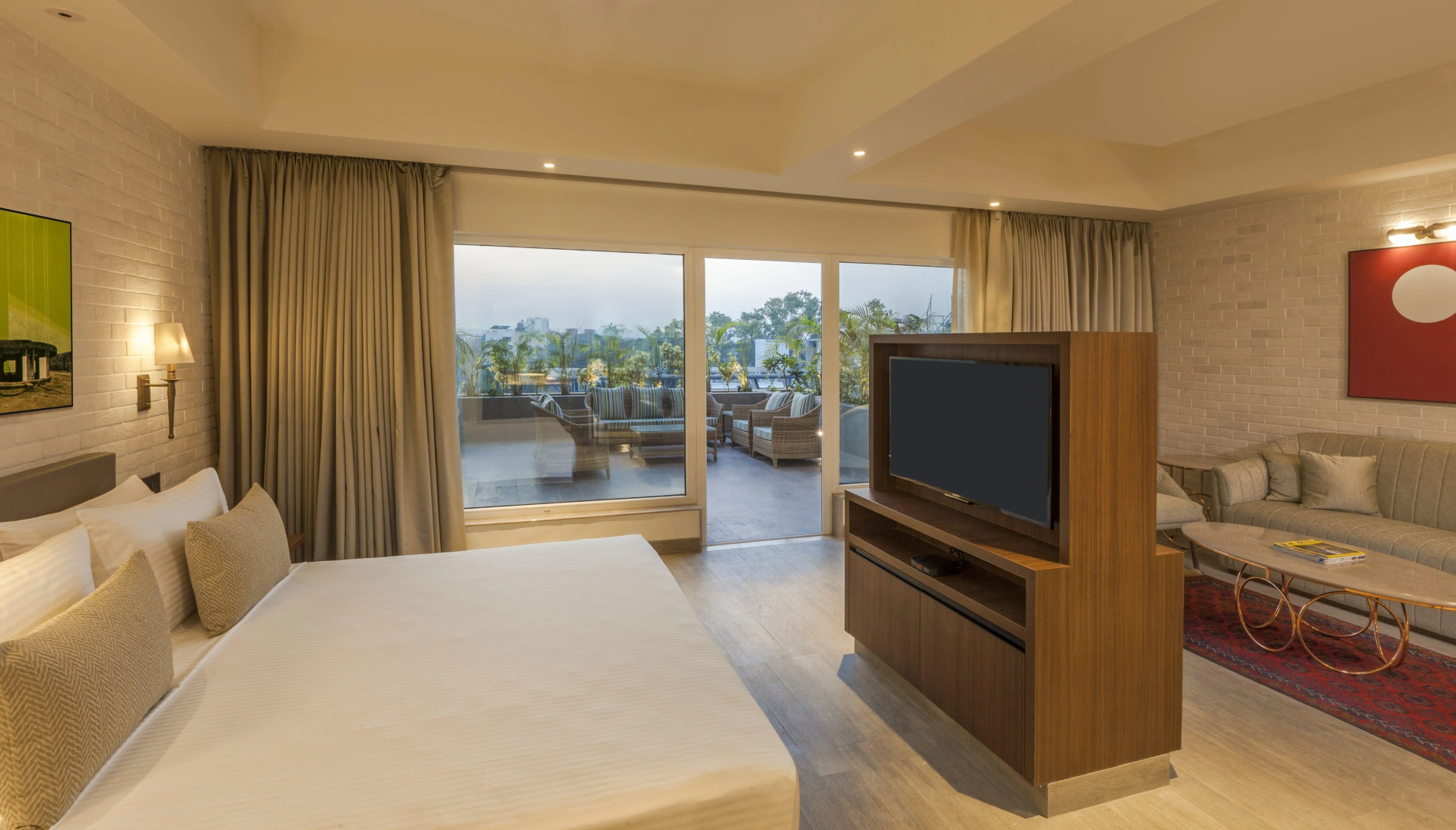 Photo - Lemon Tree Premier City Center Pune