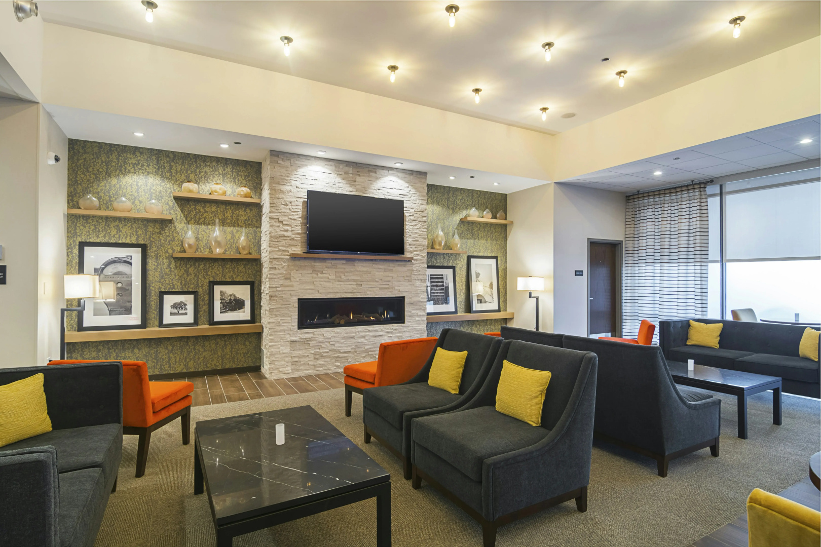 Photo - Hampton Inn Chicago North-Loyola Station