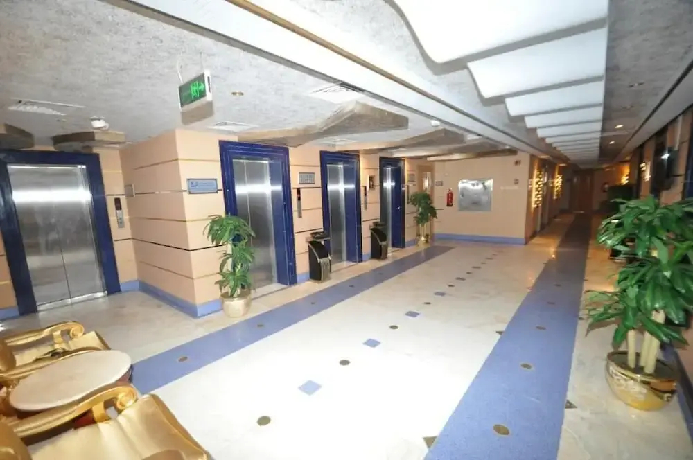 Photo - Montana Al Azizia Hotel