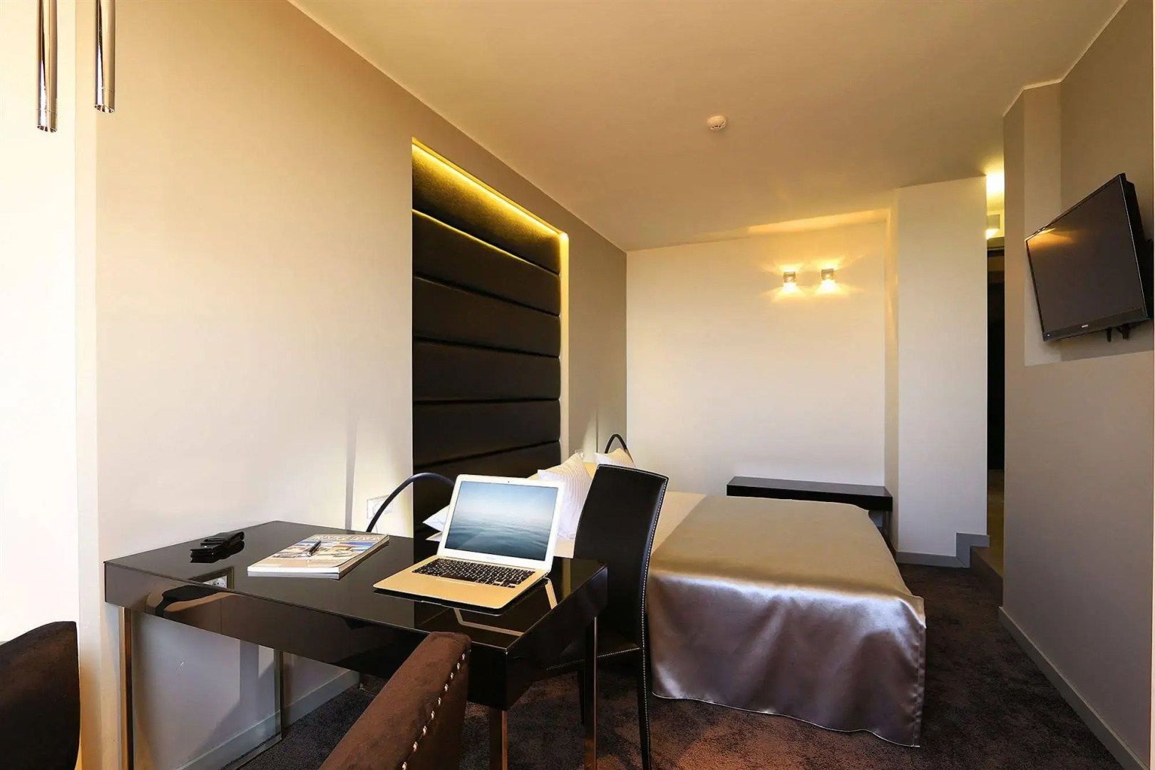 Photo - The View Luxury Rooms
