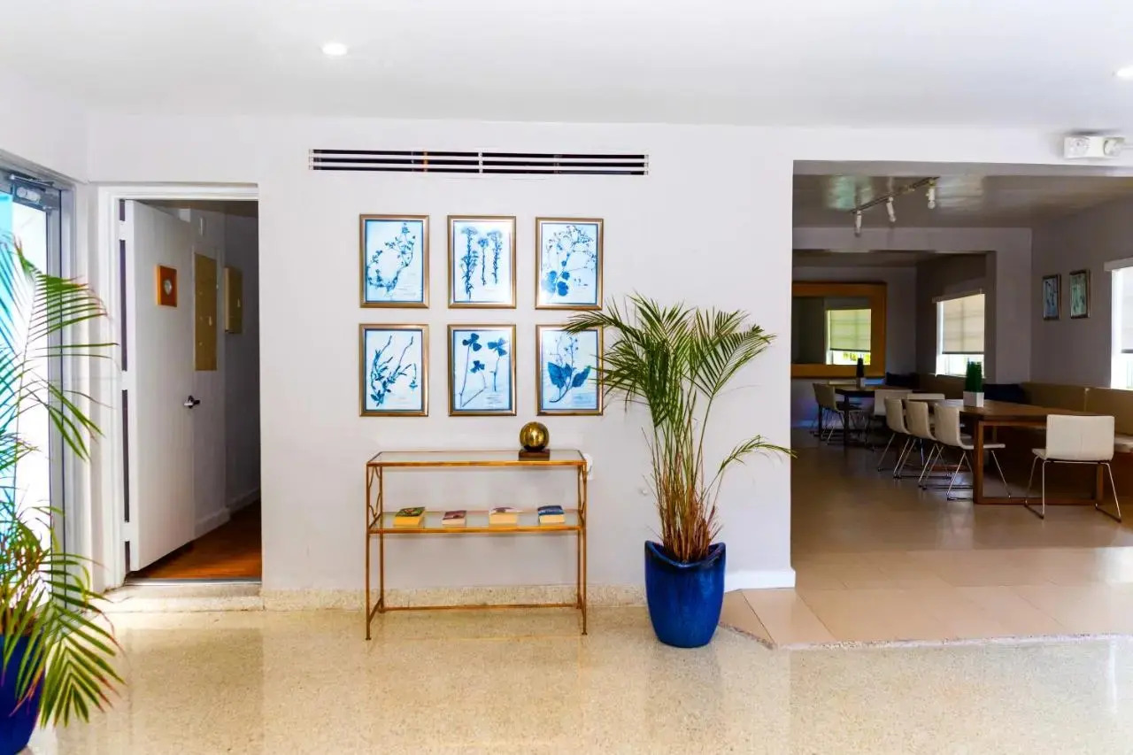 Photo - Aqua Hotel & Suites