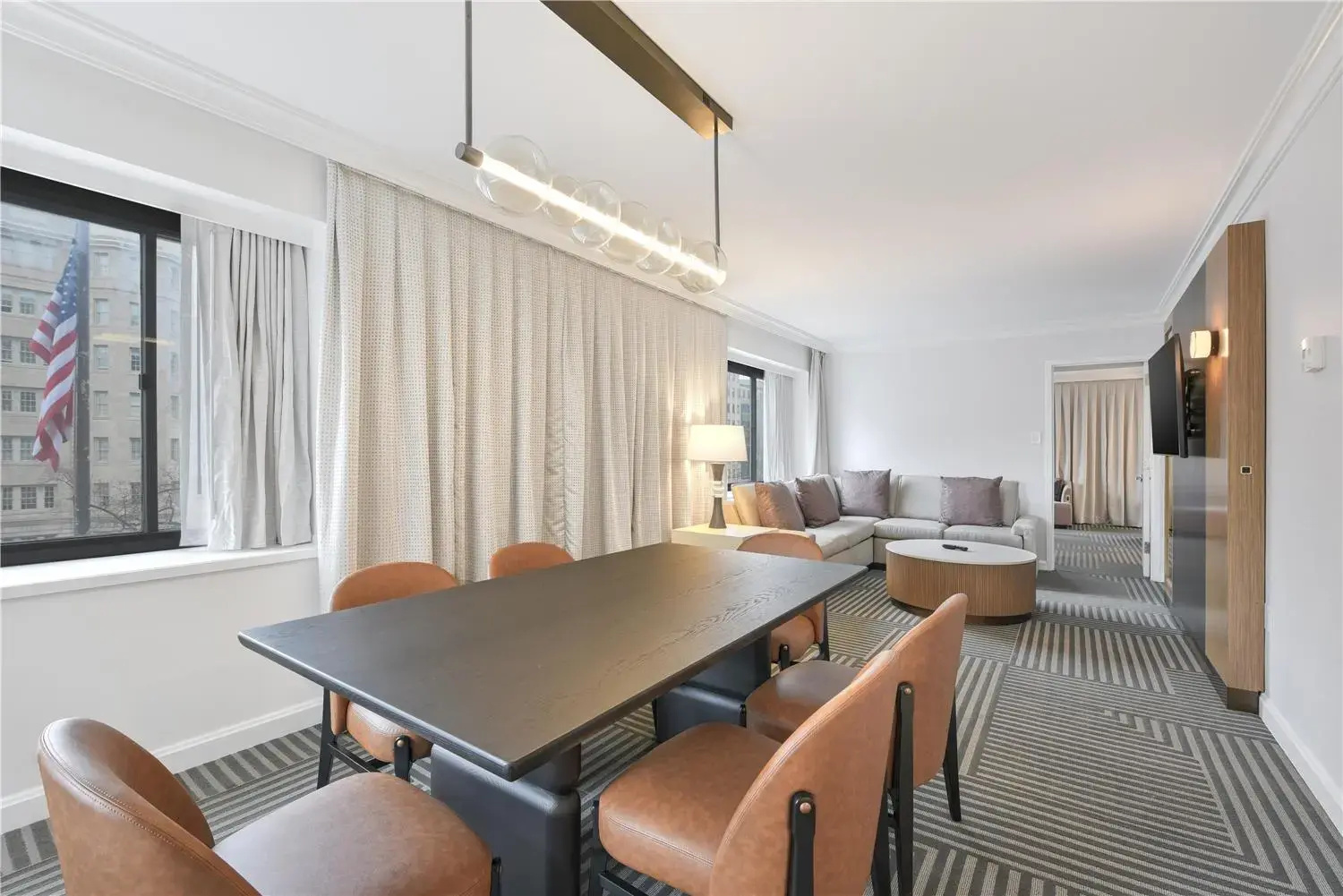 Photo - Capital Hilton