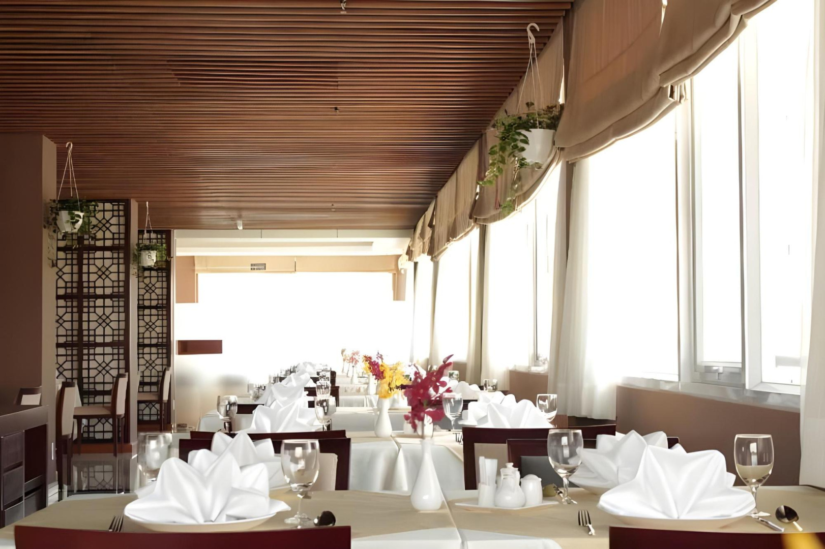 Photo - Renaissance Riverside Hotel Saigon