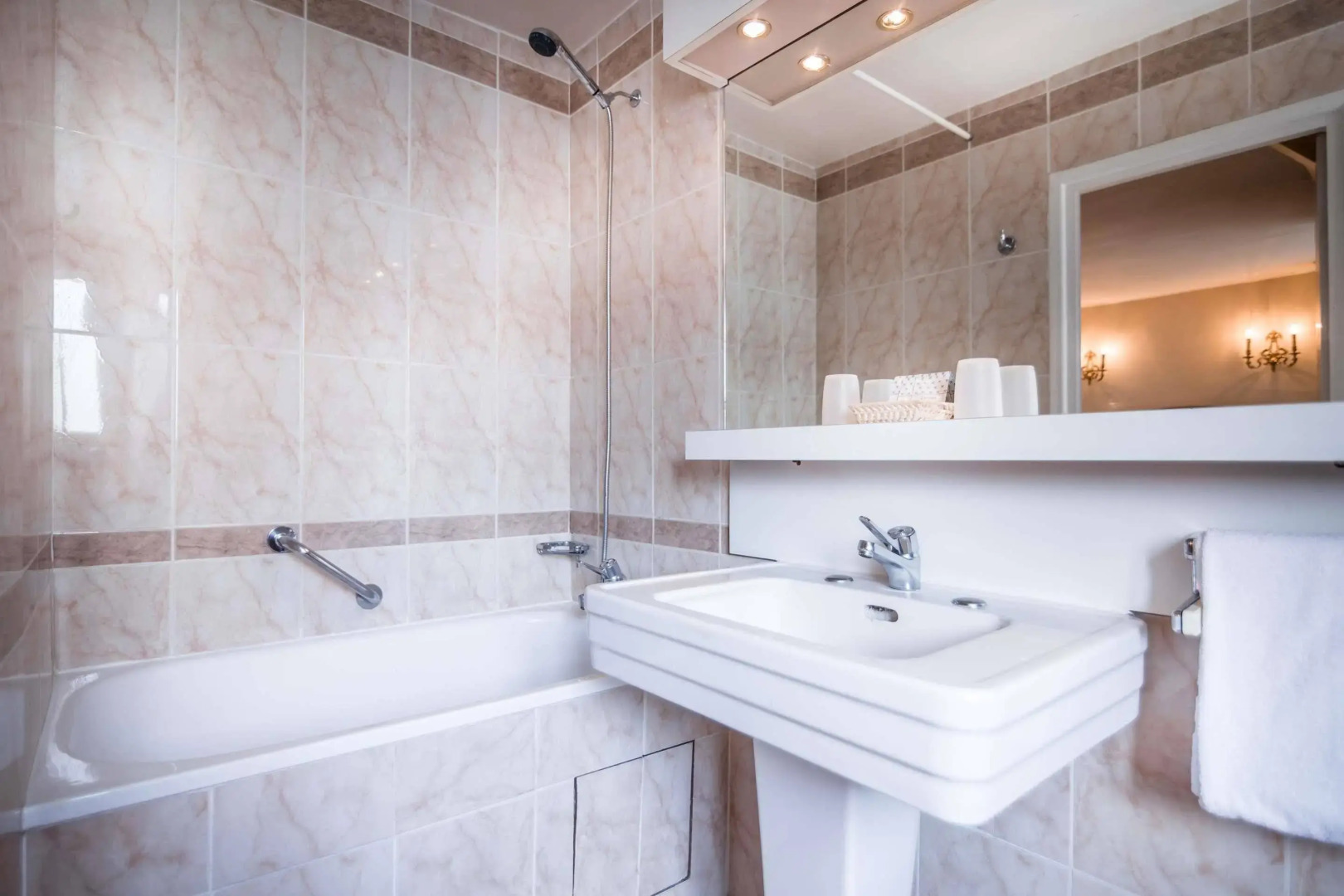 Photo - Chouchou Hotel