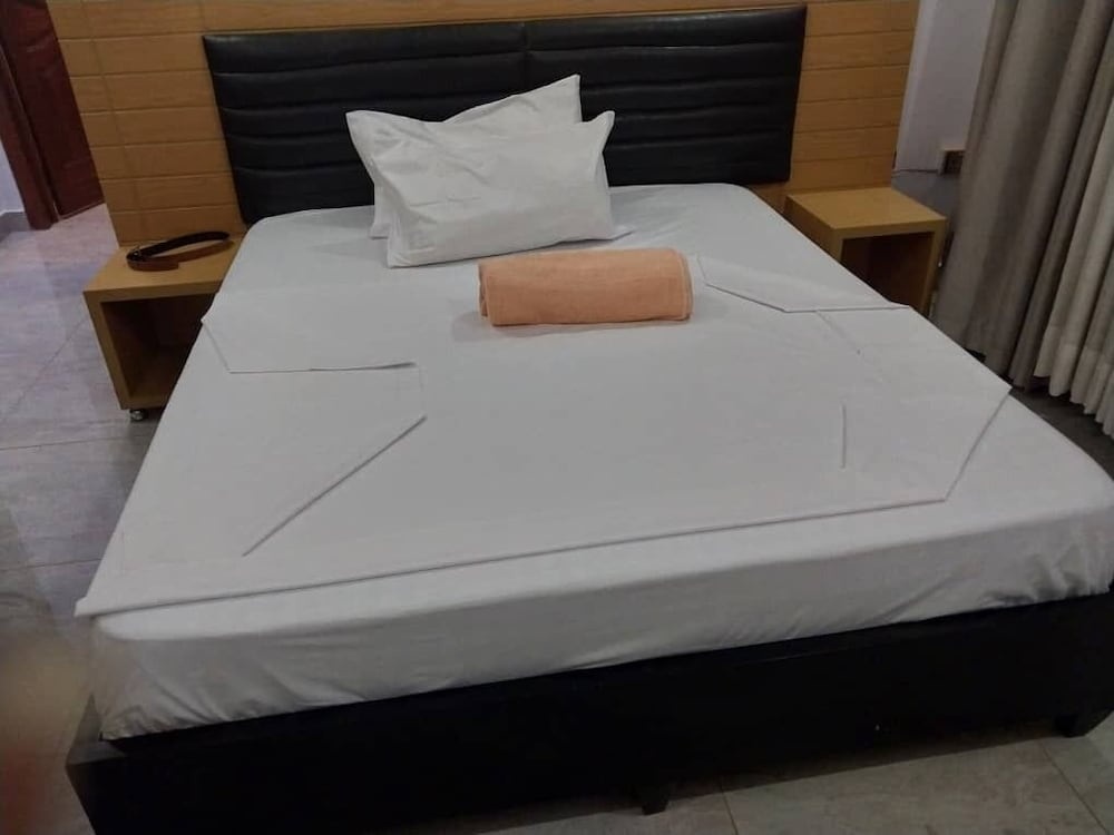 Best Inn Motel MUSINGUZI Frank