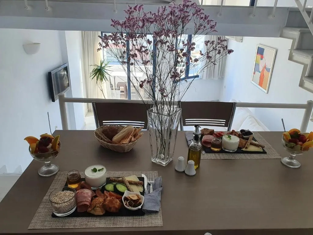 Photo - Elizabeth Suites