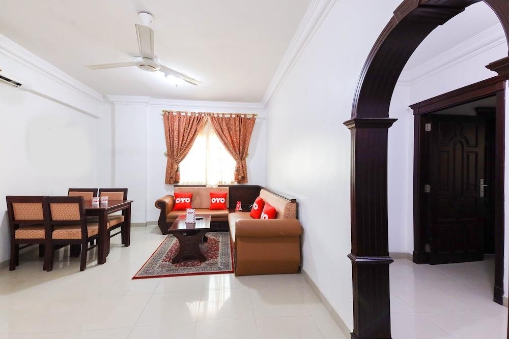 OYO 125 Manam Sohar Hotel Apartments
