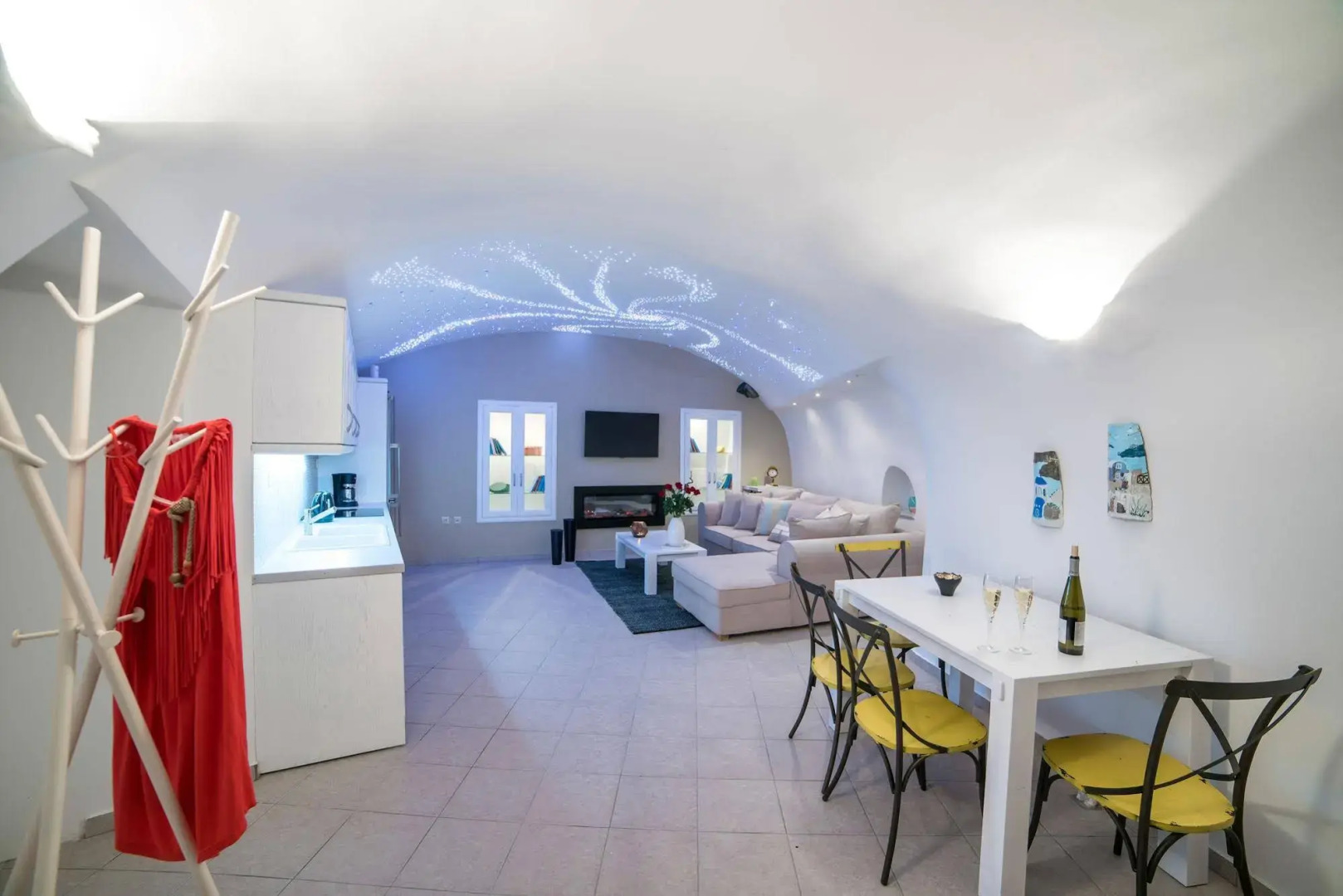 Photo - Suite Home Santorini