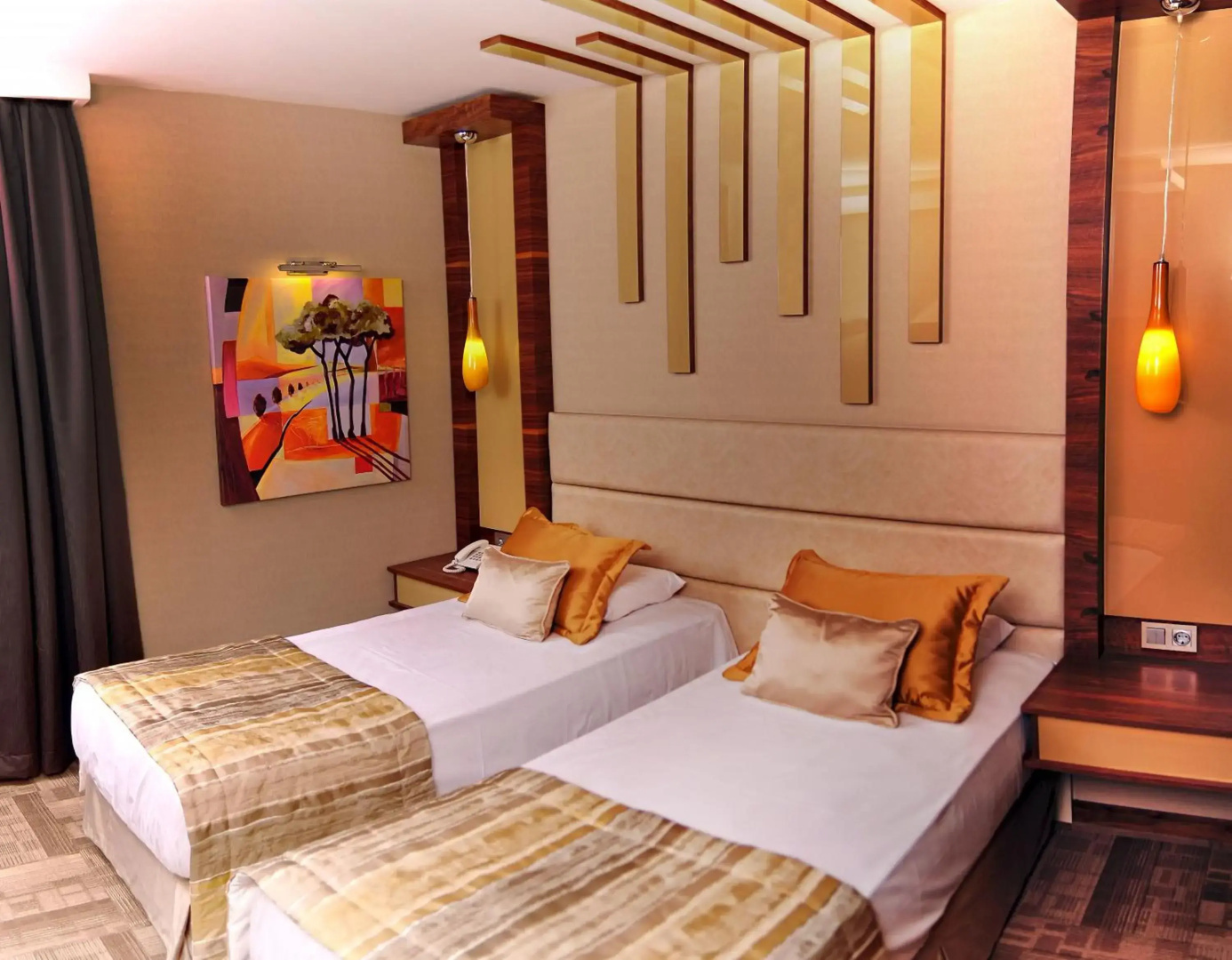 Photo - Avin Hotel