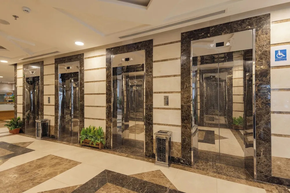 Photo - Snood Al Huda