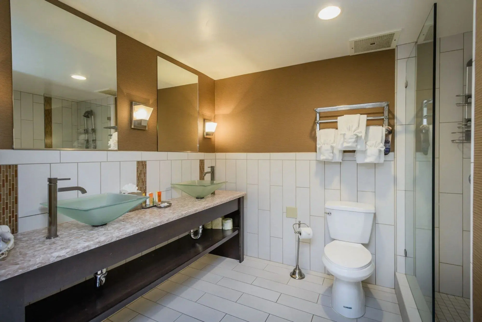 Photo - Lions Gate Hotel