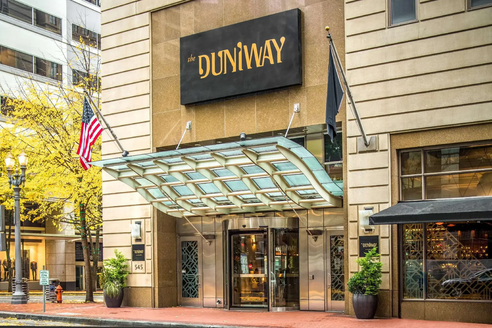Photo - The Duniway Portland A Hilton Hotel
