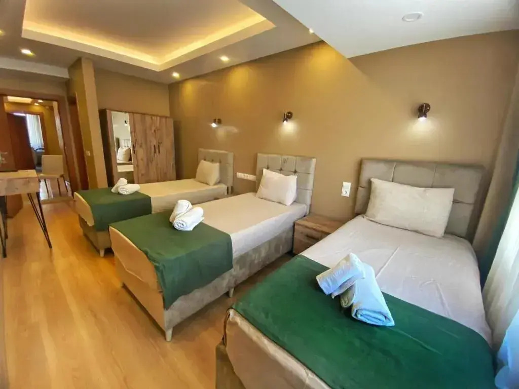 Photo - Ulubat Castle Hotel