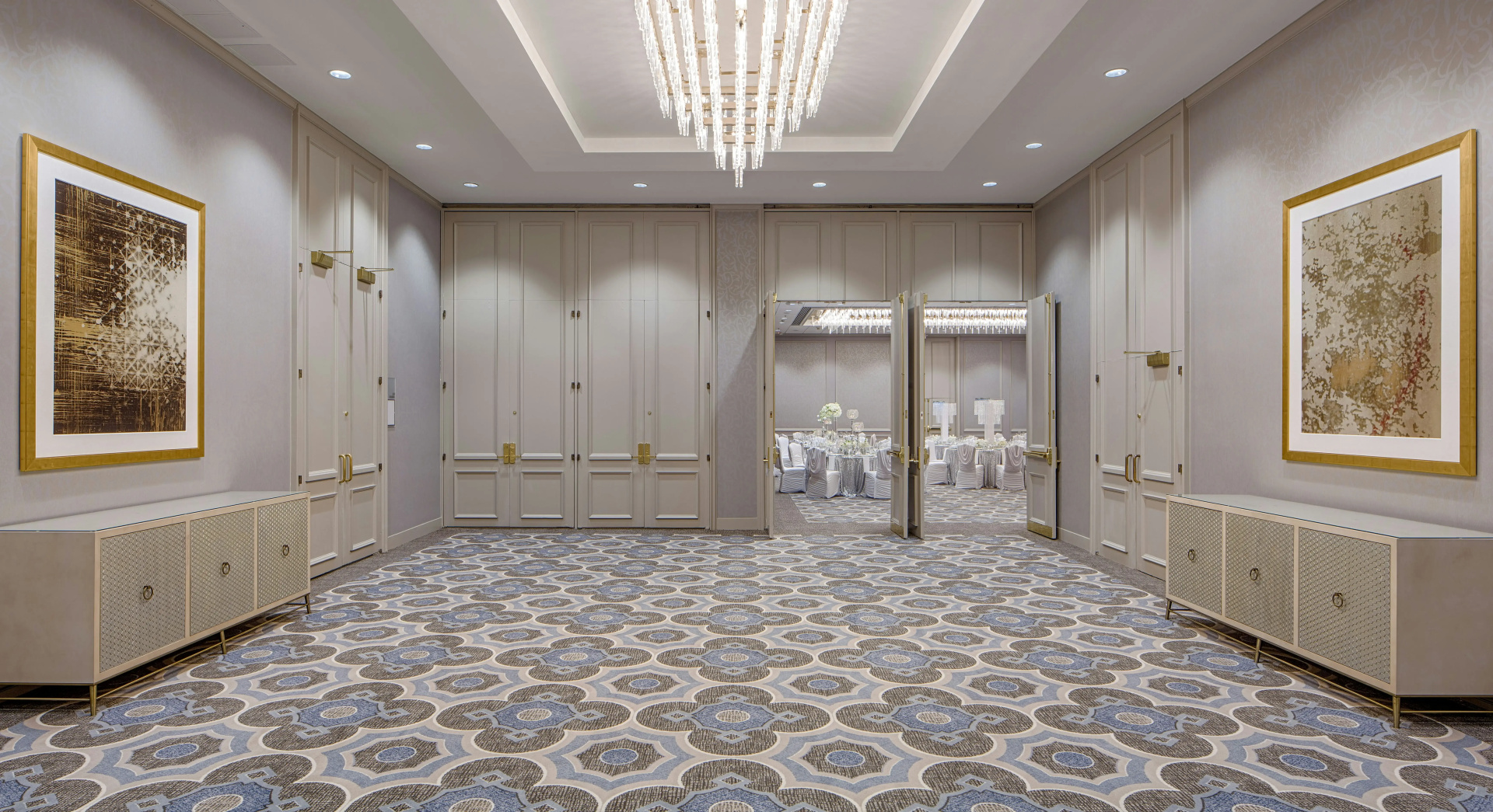Photo - DoubleTree by Hilton Hotel Houston - Greenway Plaza