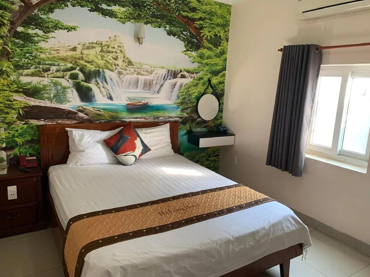 Photo - Ha Long Hotel