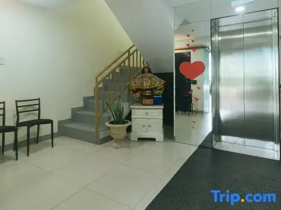 Foto - RedDoorz at Nucell