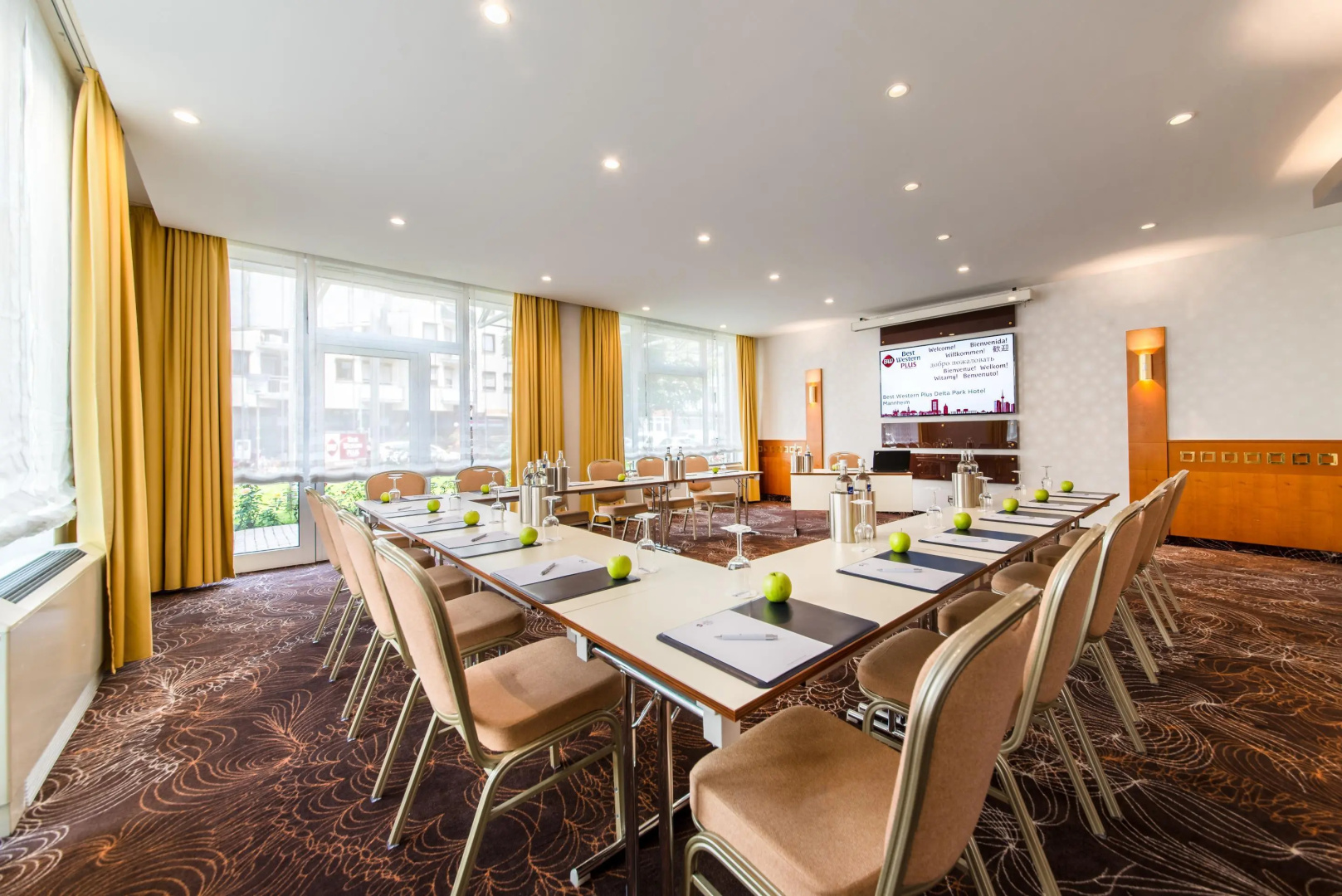 Photo - Best Western Plus Delta Park Hotel