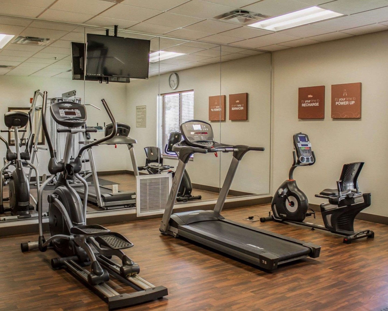 Photo - Comfort Suites Columbus East Broad