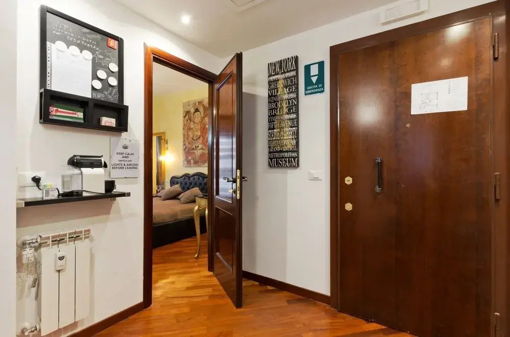 Photo - Vatican QG Rooms
