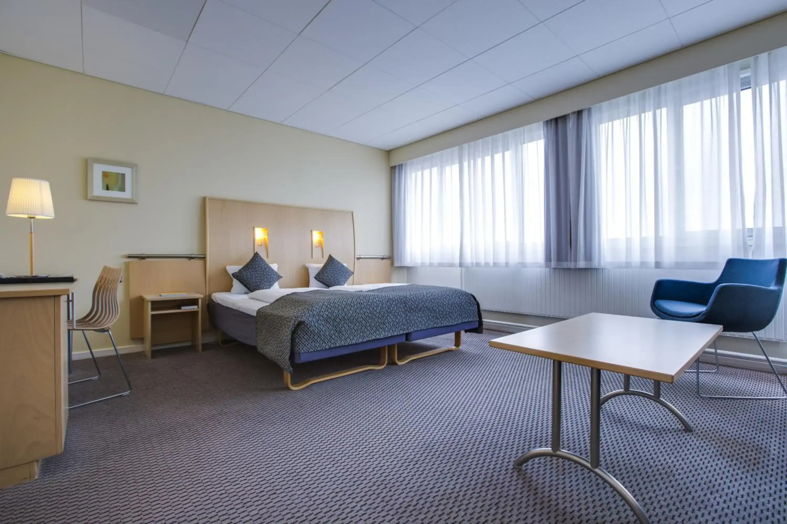 Photo - Best Western Plus Airport Hotel
